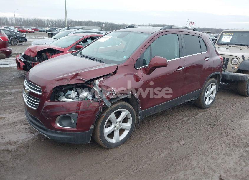 Photo 2 of 2016 Chevrolet Trax LTZ (VIN 3GNCJRSB8GL238163)