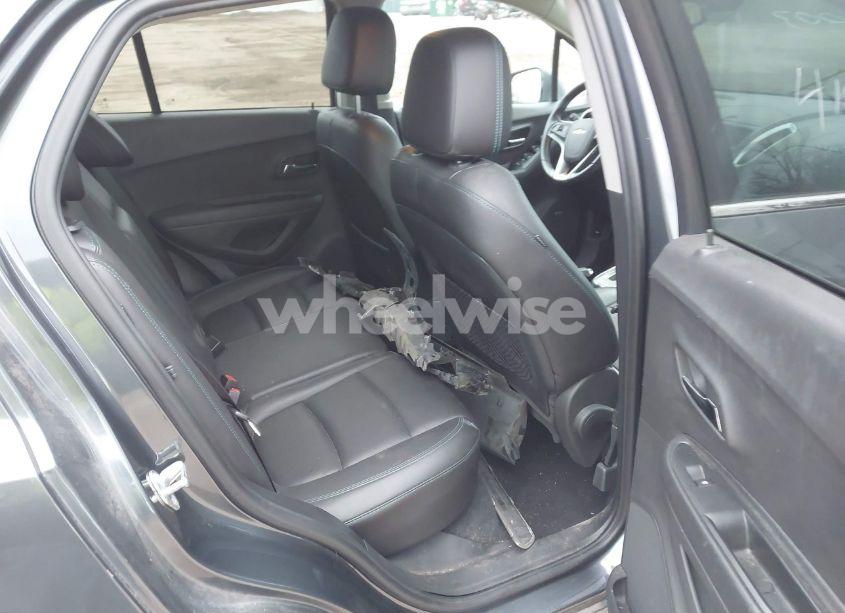 Photo 8 of 2016 Chevrolet Trax LTZ (VIN 3GNCJRSB9GL253562)