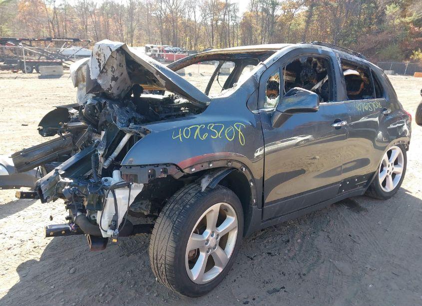 Photo 2 of 2016 Chevrolet Trax LTZ (VIN 3GNCJRSB9GL259233)