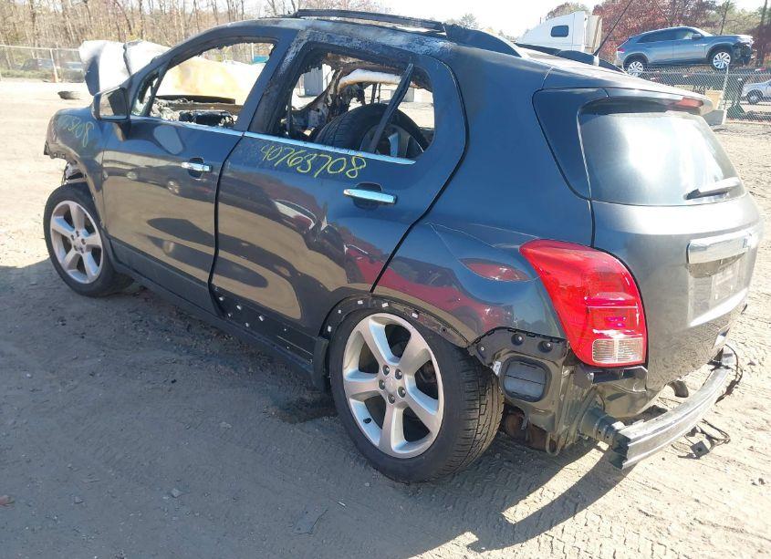 Photo 3 of 2016 Chevrolet Trax LTZ (VIN 3GNCJRSB9GL259233)