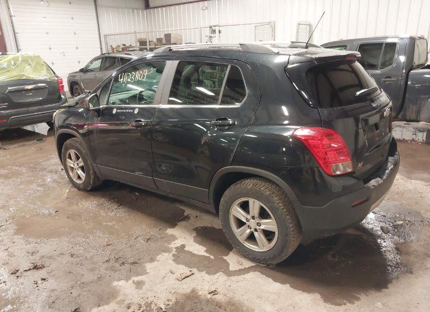 Photo 3 of 2015 Chevrolet Trax LT (VIN 3GNCJRSBXFL190390)