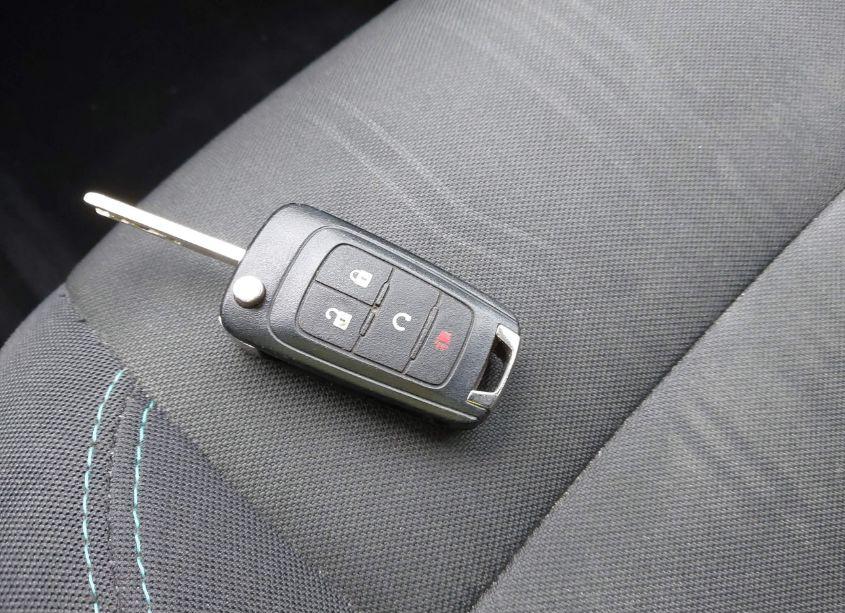 Photo 11 of 2015 Chevrolet Trax LT (VIN 3GNCJRSBXFL253536)