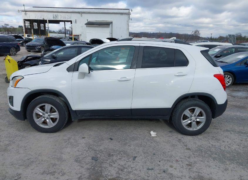 Photo 14 of 2015 Chevrolet Trax LT (VIN 3GNCJRSBXFL253536)