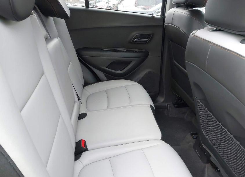 Photo 8 of 2018 Chevrolet Trax PREMIER (VIN 3GNCJRSBXJL216205)