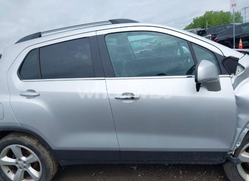 Photo 13 of 2015 Chevrolet Trax LTZ (VIN 3GNCJTSB3FL173184)