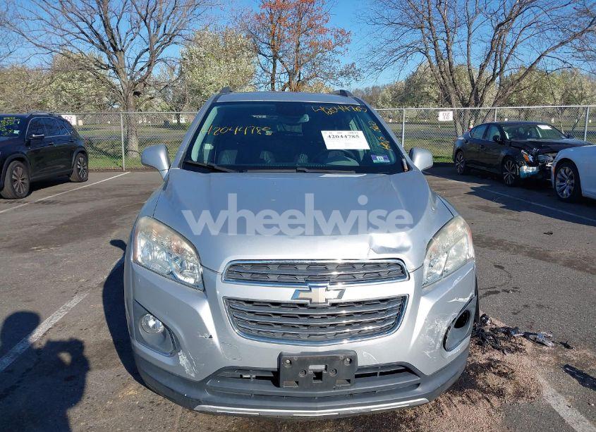 Photo 12 of 2015 Chevrolet Trax LTZ (VIN 3GNCJTSB9FL171469)