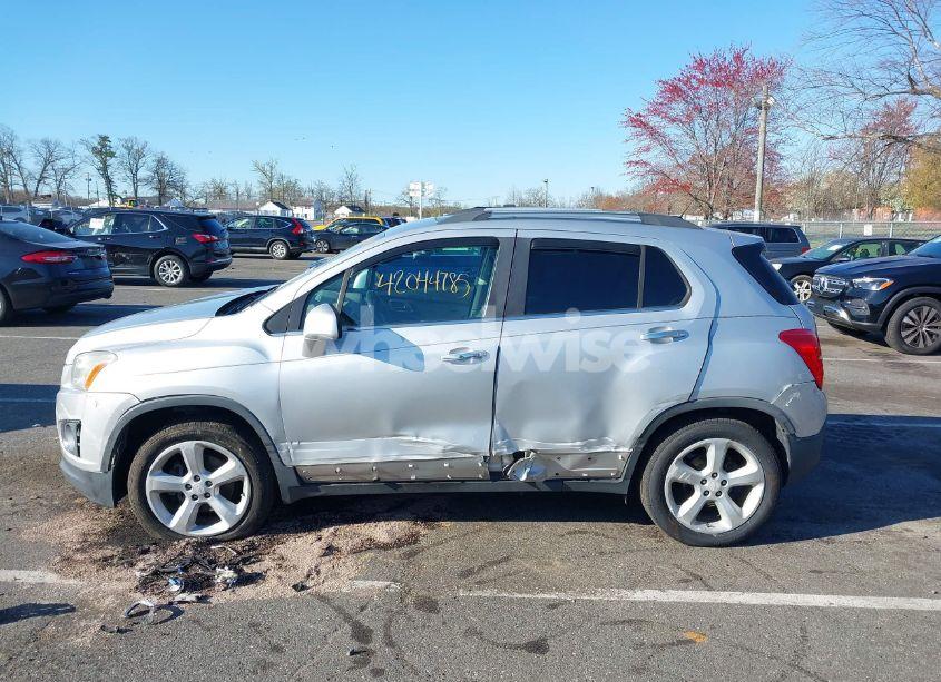Photo 14 of 2015 Chevrolet Trax LTZ (VIN 3GNCJTSB9FL171469)