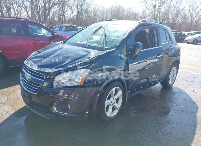 Photo 2 of 2015 Chevrolet Trax LTZ (VIN 3GNCJTSBXFL252903)