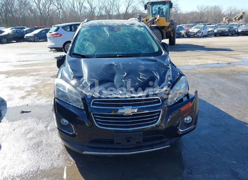 Photo 6 of 2015 Chevrolet Trax LTZ (VIN 3GNCJTSBXFL252903)