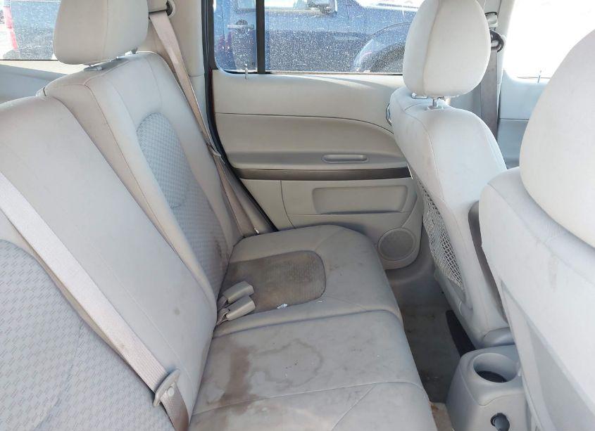 Photo 8 of 2006 Chevrolet Hhr LT (VIN 3GNDA23D36S608693)