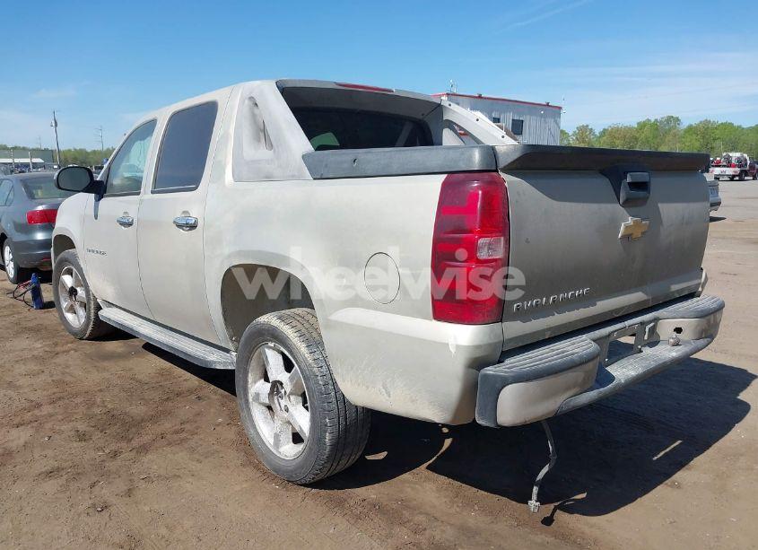 Photo 3 of 2007 Chevrolet Avalanche C1500 (VIN 3GNEC12007G135346)