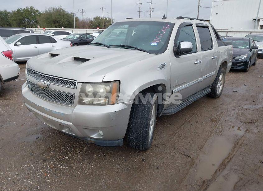 Photo 2 of 2007 Chevrolet Avalanche 1500 LTZ (VIN 3GNEC12007G155273)