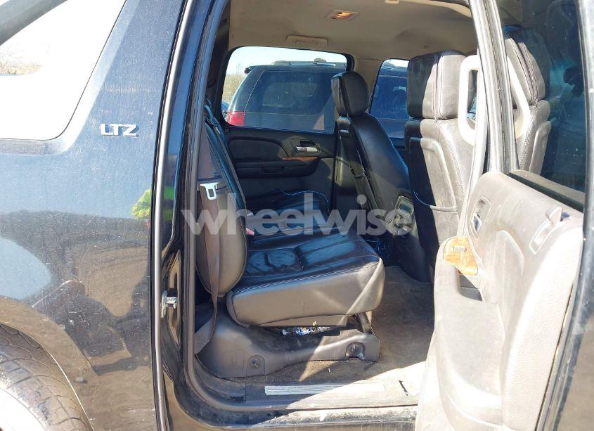 Photo 8 of 2007 Chevrolet Avalanche 1500 LT (VIN 3GNEC12007G155886)