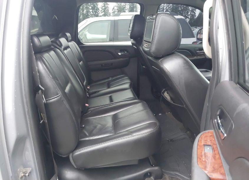 Photo 8 of 2007 Chevrolet Avalanche 1500 LTZ (VIN 3GNEC12007G176379)