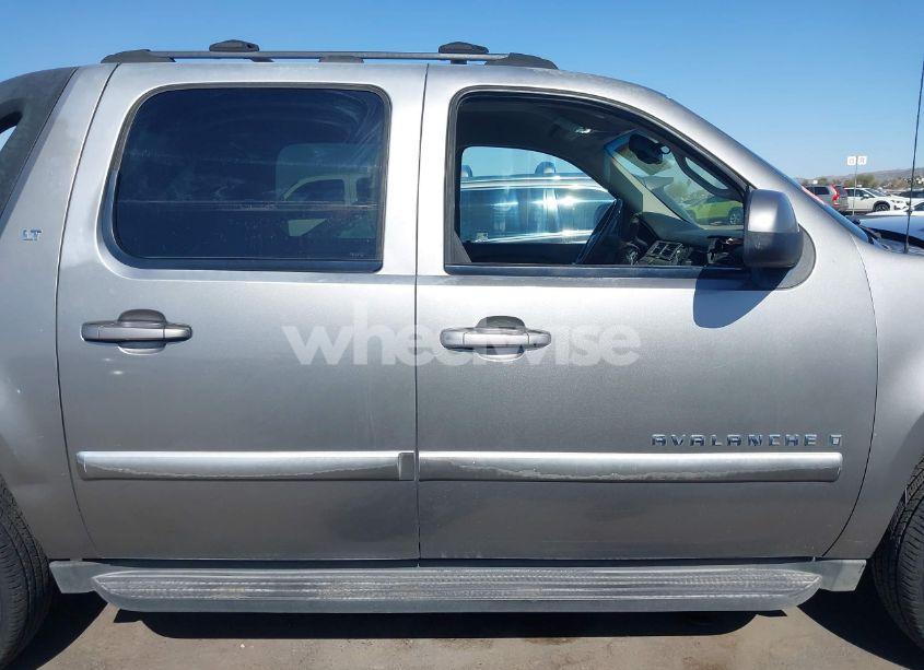 Photo 14 of 2007 Chevrolet Avalanche 1500 LT (VIN 3GNEC12017G113629)