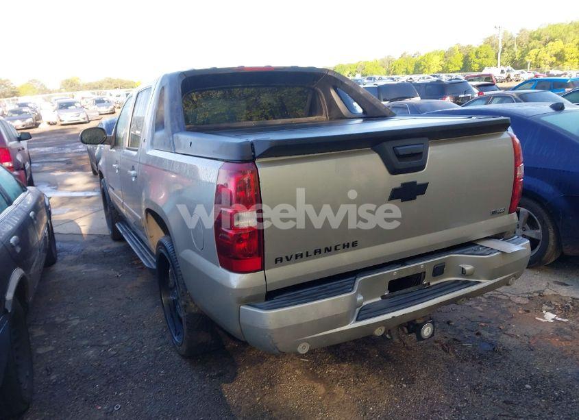 Photo 3 of 2007 Chevrolet Avalanche 1500 LT (VIN 3GNEC12017G211706)