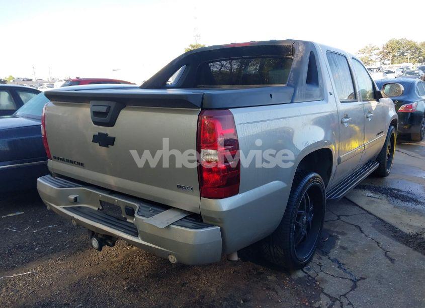 Photo 4 of 2007 Chevrolet Avalanche 1500 LT (VIN 3GNEC12017G211706)