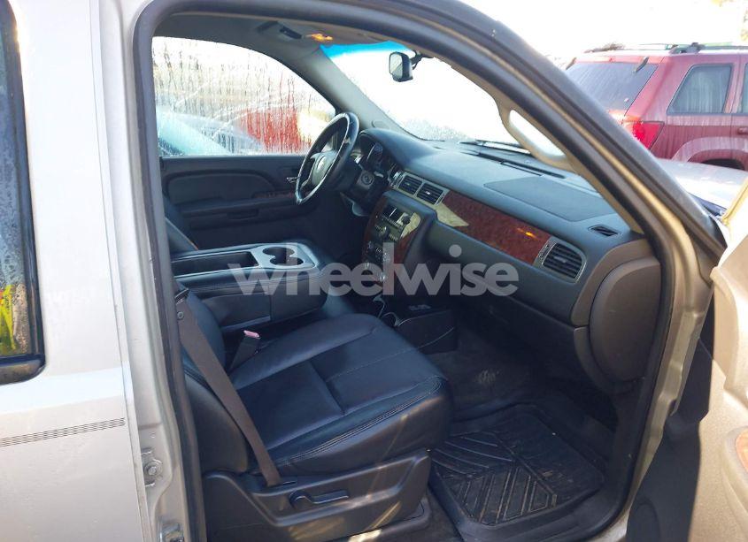 Photo 5 of 2007 Chevrolet Avalanche 1500 LT (VIN 3GNEC12017G211706)