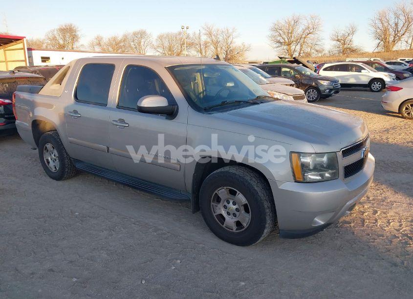 2007 Chevrolet Avalanche 1500 LT (VIN 3GNEC12017G262557) main photo