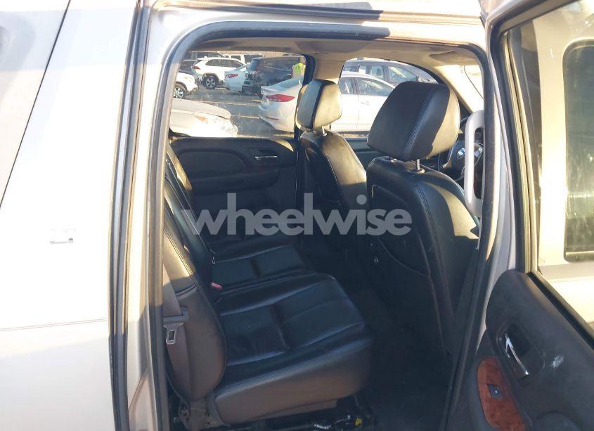 Photo 8 of 2007 Chevrolet Avalanche 1500 LT (VIN 3GNEC12017G262557)