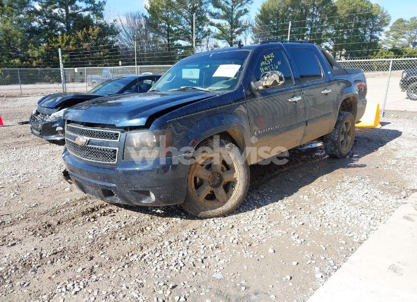 Photo 2 of 2007 Chevrolet Avalanche 1500 LTZ (VIN 3GNEC12017G267516)