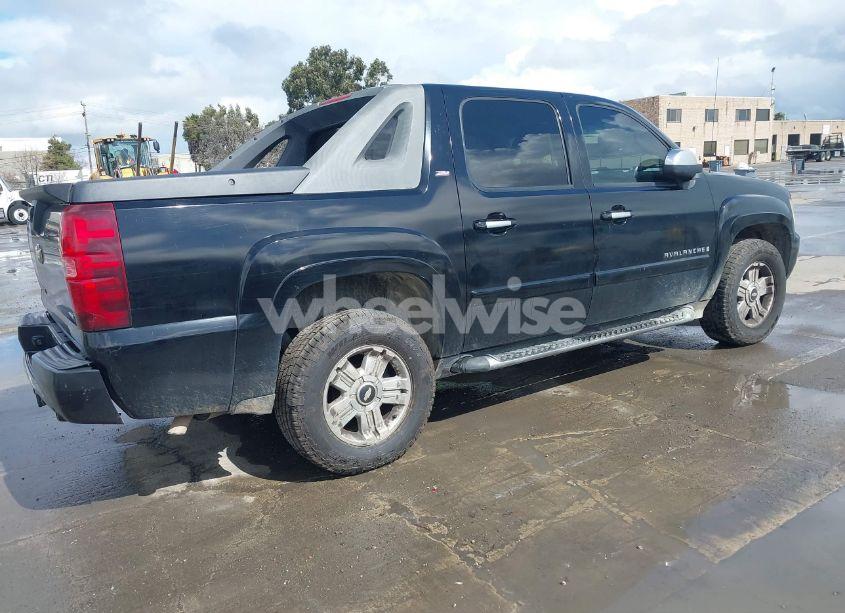 Photo 4 of 2007 Chevrolet Avalanche 1500 LT (VIN 3GNEC12027G305318)