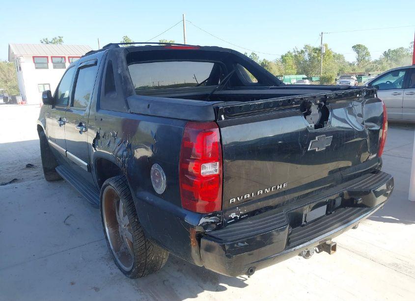 Photo 3 of 2007 Chevrolet Avalanche 1500 LT (VIN 3GNEC12027G320756)