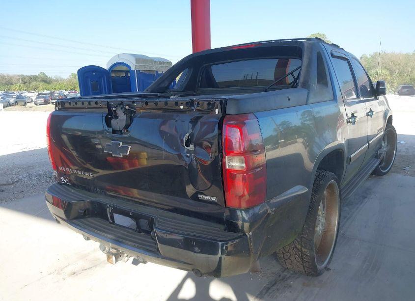 Photo 4 of 2007 Chevrolet Avalanche 1500 LT (VIN 3GNEC12027G320756)