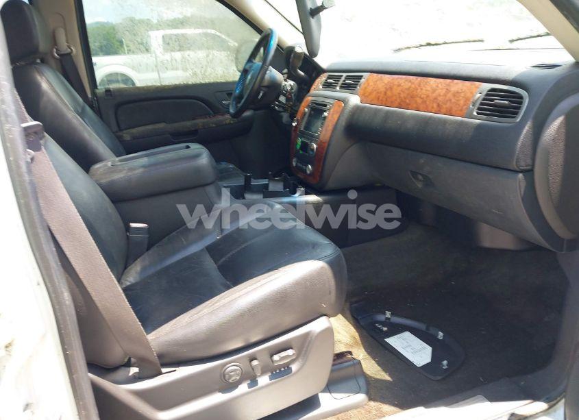 Photo 5 of 2007 Chevrolet Avalanche 1500 LTZ (VIN 3GNEC12037G194102)