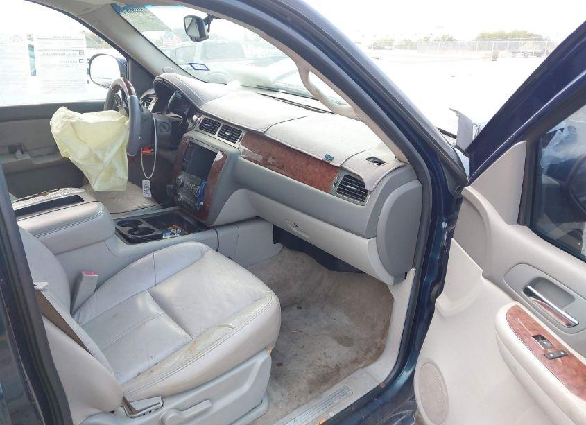 Photo 5 of 2007 Chevrolet Avalanche 1500 LT (VIN 3GNEC12037G238308)