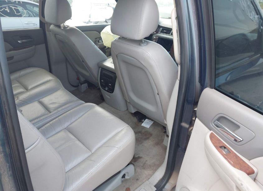 Photo 8 of 2007 Chevrolet Avalanche 1500 LT (VIN 3GNEC12037G238308)