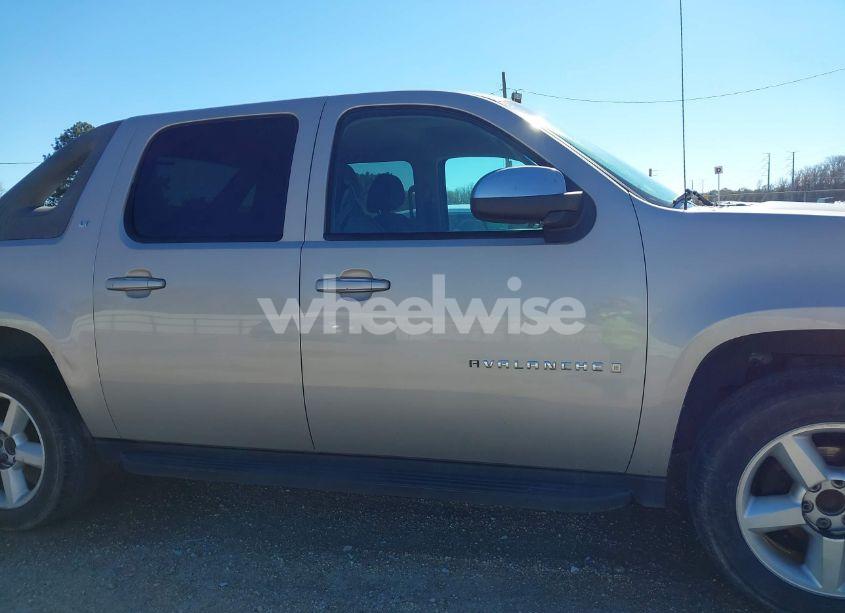 Photo 13 of 2007 Chevrolet Avalanche 1500 LT (VIN 3GNEC12037G312245)
