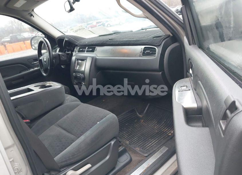 Photo 5 of 2007 Chevrolet Avalanche 1500 LS (VIN 3GNEC12037G320720)