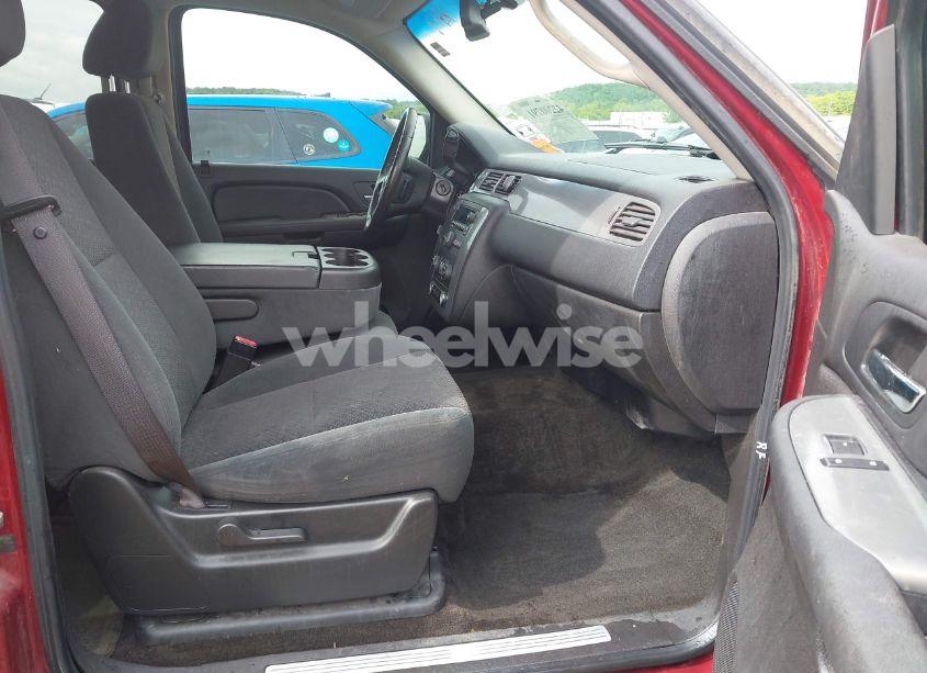 Photo 5 of 2008 Chevrolet Avalanche 1500 LS (VIN 3GNEC12038G143958)