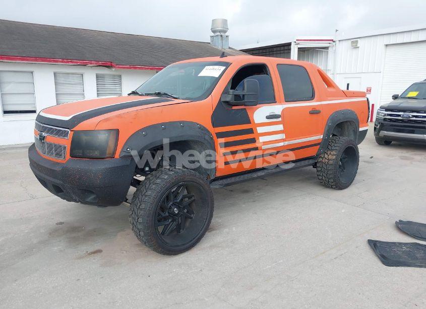 Photo 2 of 2007 Chevrolet Avalanche 1500 LS (VIN 3GNEC12047G265646)