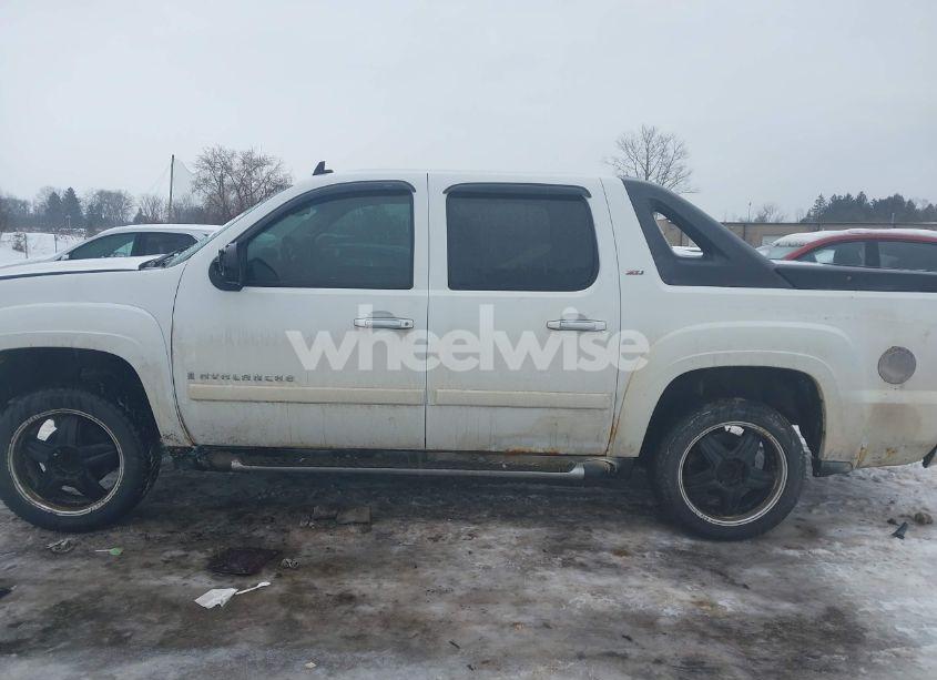 Photo 14 of 2007 Chevrolet Avalanche 1500 LT (VIN 3GNEC12047G321990)