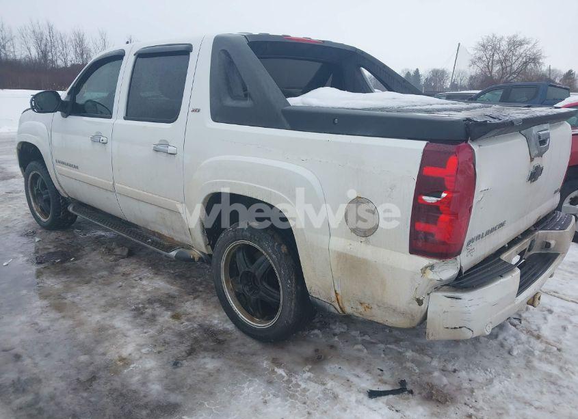 Photo 3 of 2007 Chevrolet Avalanche 1500 LT (VIN 3GNEC12047G321990)