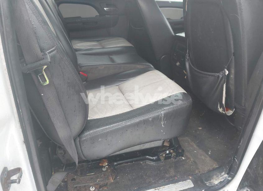 Photo 8 of 2007 Chevrolet Avalanche 1500 LT (VIN 3GNEC12047G321990)