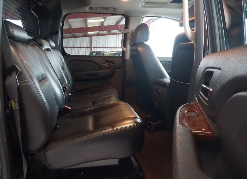 Photo 8 of 2007 Chevrolet Avalanche 1500 LT (VIN 3GNEC12057G167225)