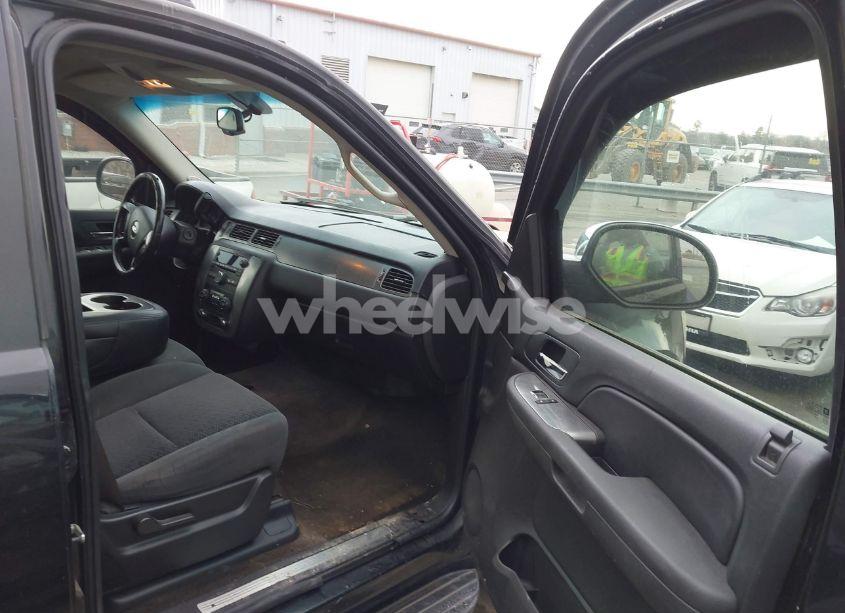 Photo 5 of 2007 Chevrolet Avalanche 1500 LS (VIN 3GNEC12057G314398)