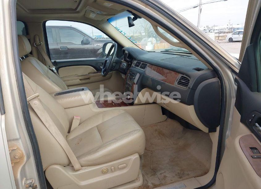 Photo 5 of 2008 Chevrolet Avalanche 1500 LTZ (VIN 3GNEC12058G181241)