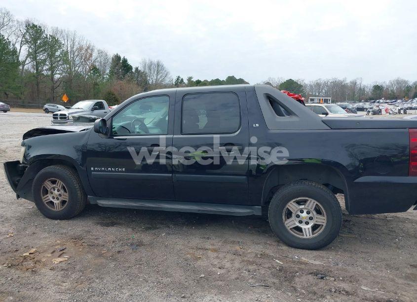 Photo 14 of 2007 Chevrolet Avalanche 1500 LS (VIN 3GNEC12077G137899)