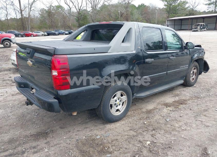 Photo 4 of 2007 Chevrolet Avalanche 1500 LS (VIN 3GNEC12077G137899)