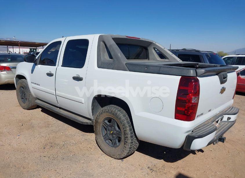 Photo 3 of 2007 Chevrolet Avalanche 1500 LS (VIN 3GNEC12077G258755)