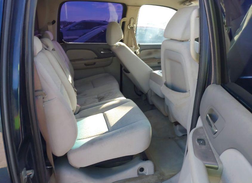 Photo 8 of 2007 Chevrolet Avalanche 1500 LS (VIN 3GNEC12077G272414)