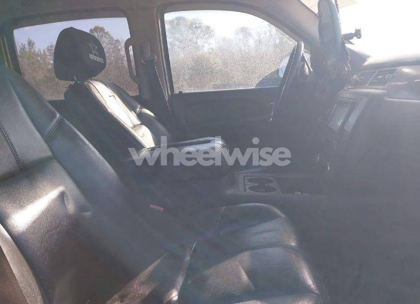 Photo 5 of 2007 Chevrolet Avalanche 1500 LT (VIN 3GNEC12077G290914)