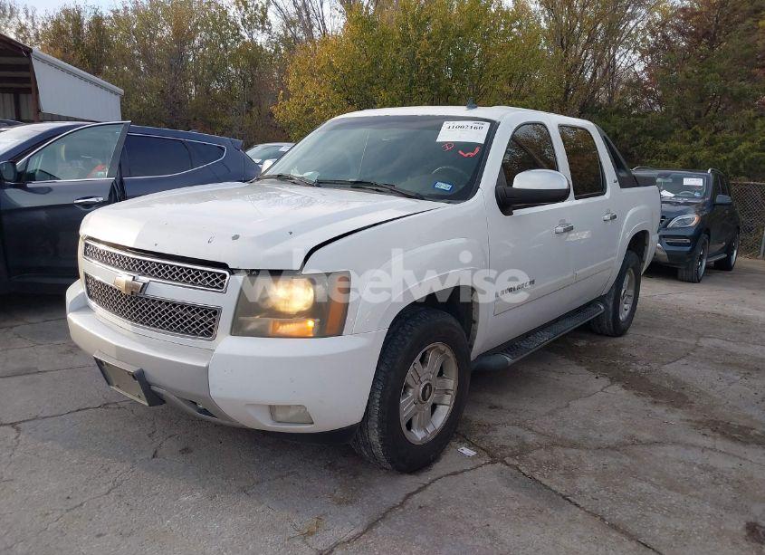 Photo 2 of 2007 Chevrolet Avalanche 1500 LT (VIN 3GNEC12077G295577)