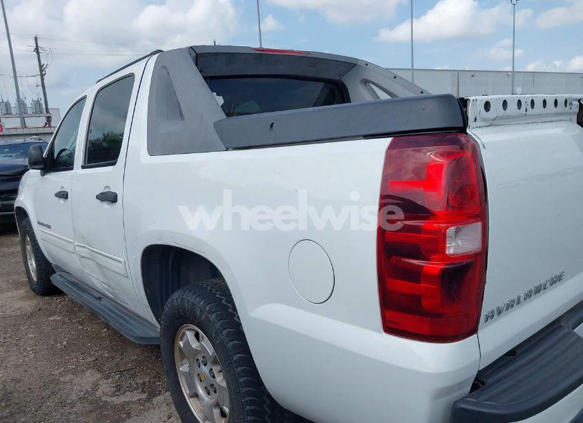Photo 3 of 2009 Chevrolet Avalanche 1500 LS (VIN 3GNEC12079G239075)