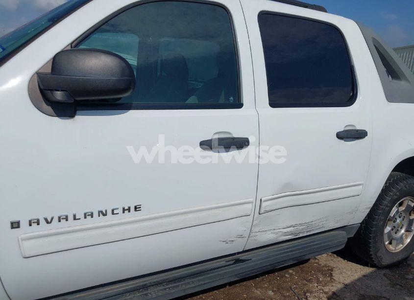 Photo 6 of 2009 Chevrolet Avalanche 1500 LS (VIN 3GNEC12079G239075)