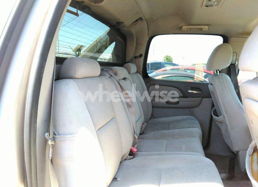 Photo 8 of 2007 Chevrolet Avalanche 1500 LS (VIN 3GNEC12087G182432)